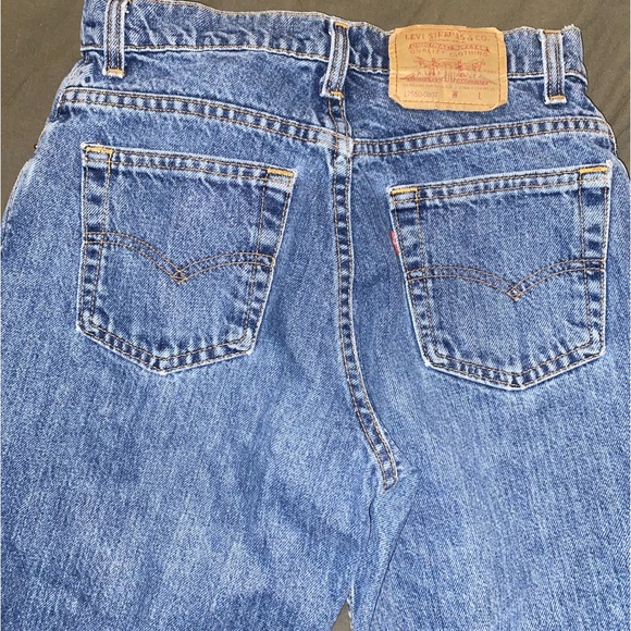 Distressed Levi’s Vintage Jeans - Picture 2 of 3